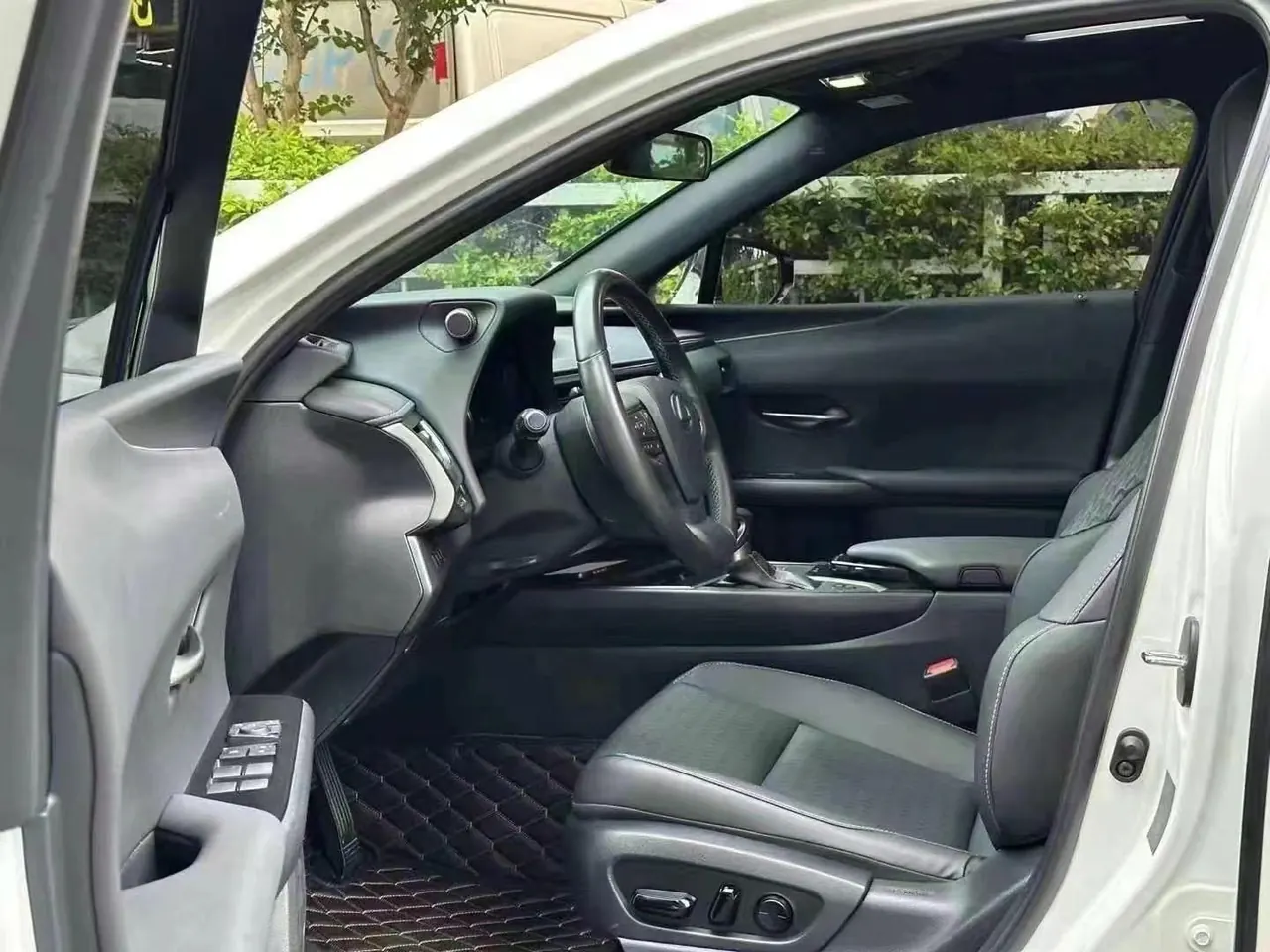 Lexus UX (Imported) 2020 UX200 2.0 Stepless Special Edition Automatic Gear 5