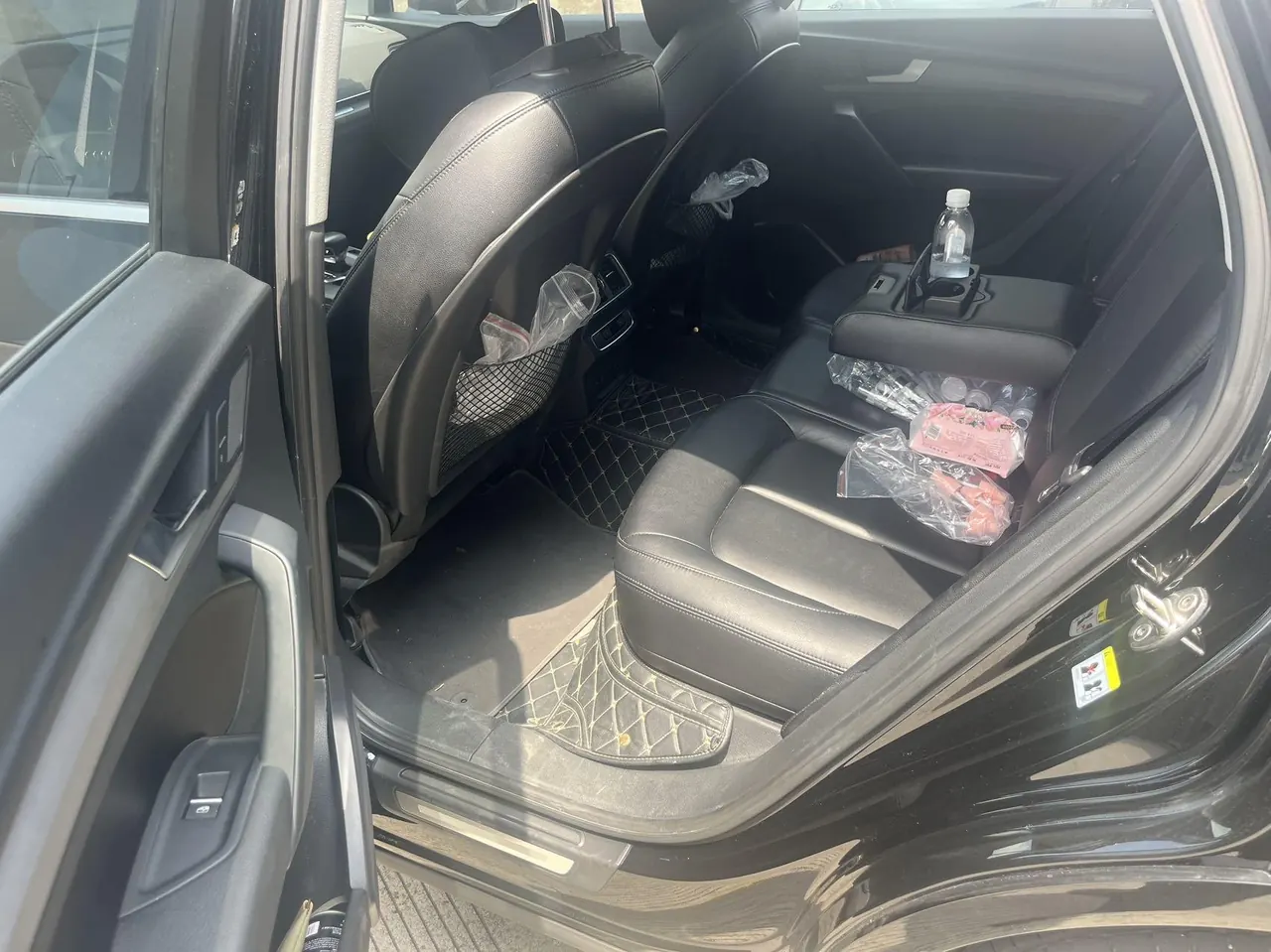 Audi 2020 Q5L 2.0TFSI 40TFSI enjoy aggressive automatic transmission 4