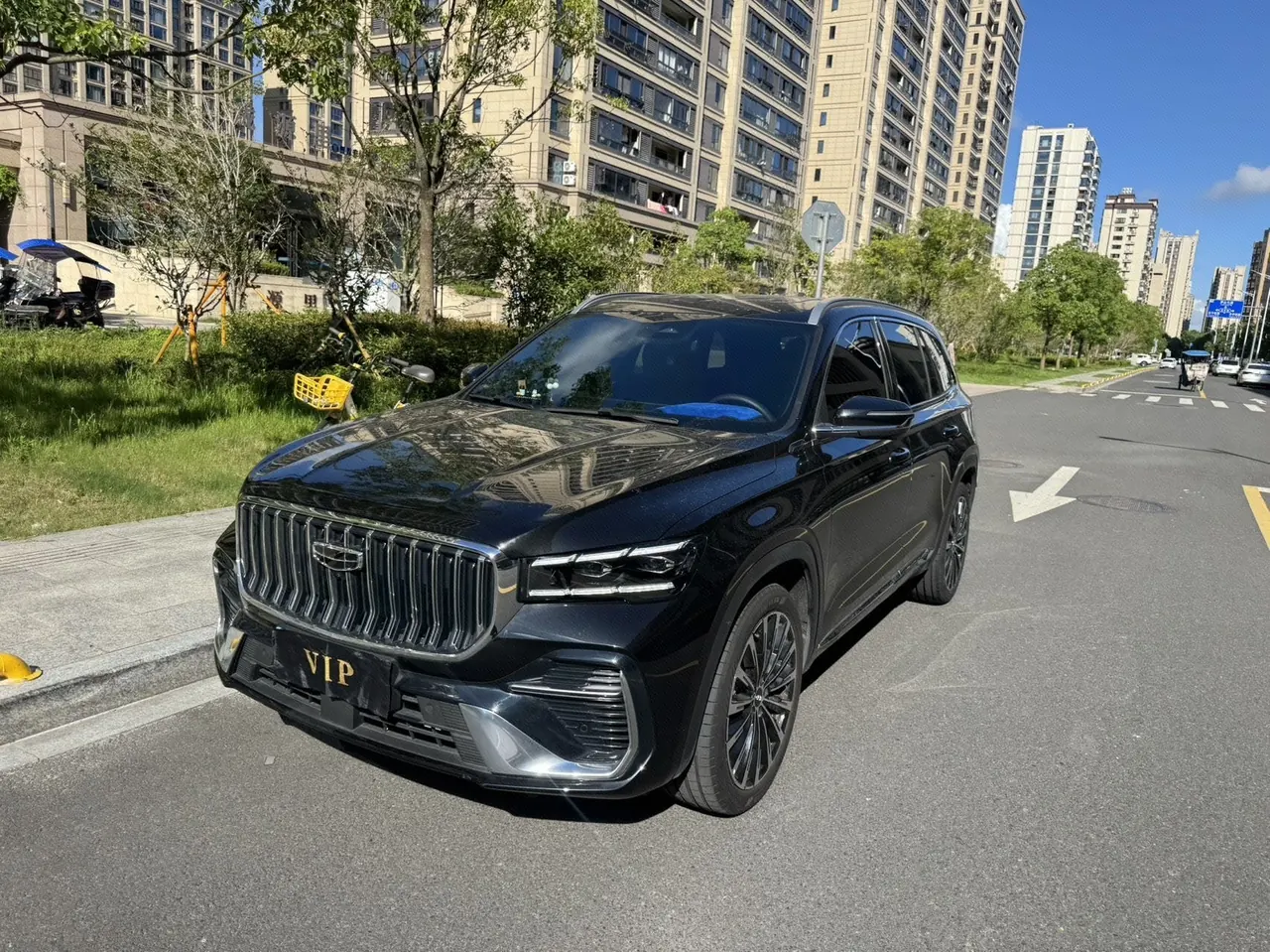 打开图片灯箱:Geely 2026 XingyueL (Monjaro) 2.0TD Oriental Obsidian Edition Automatic Gear