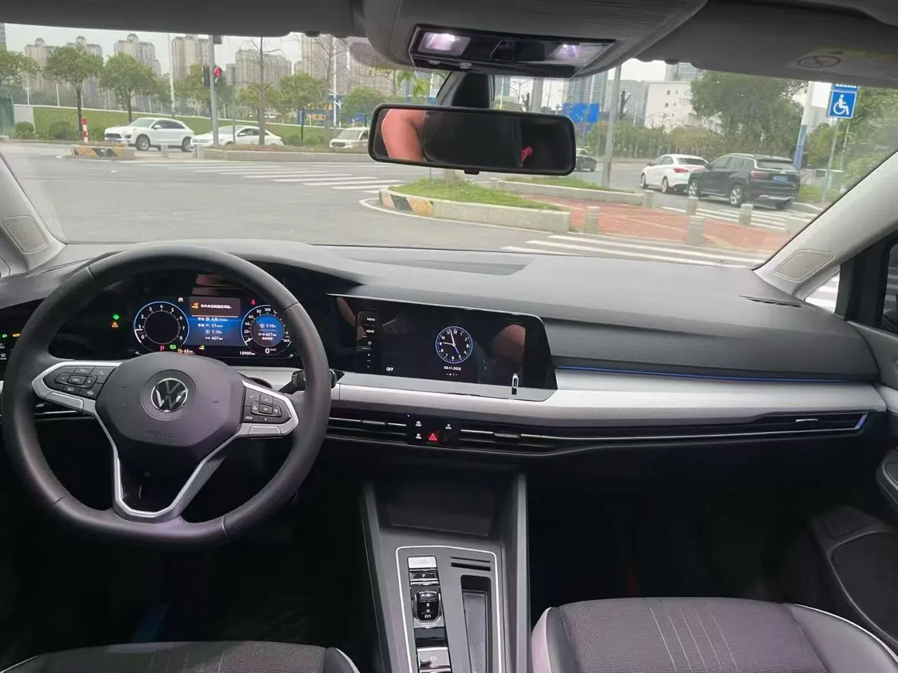 Volkswagen 2021 Golf 8 PRO 1.4TSI 280TSI Automatic 2