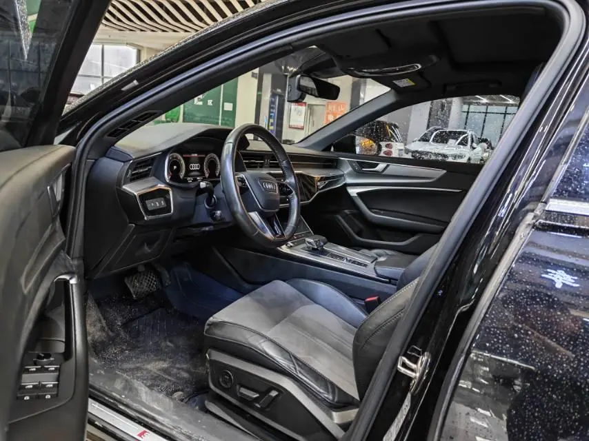 Audi 2021 A6L 2.0TFSI 45TFSI Selected Dynamic Automatic 3