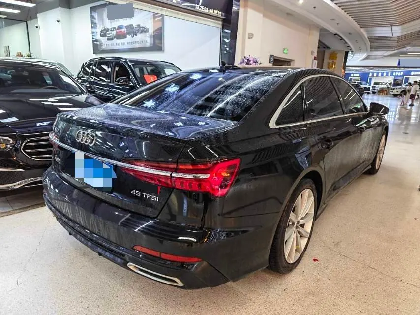 Audi 2021 A6L 2.0TFSI 45TFSI Selected Dynamic Automatic 5