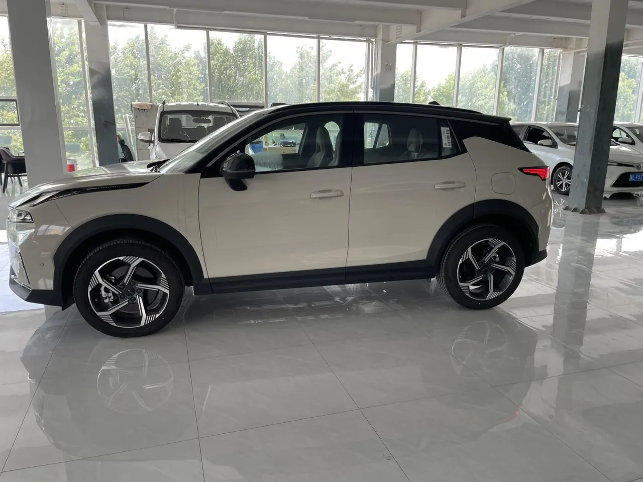 LYNK&amp;CO 2026 LYNK&amp;CO 06 1.5T Relive Ultra Auto 2