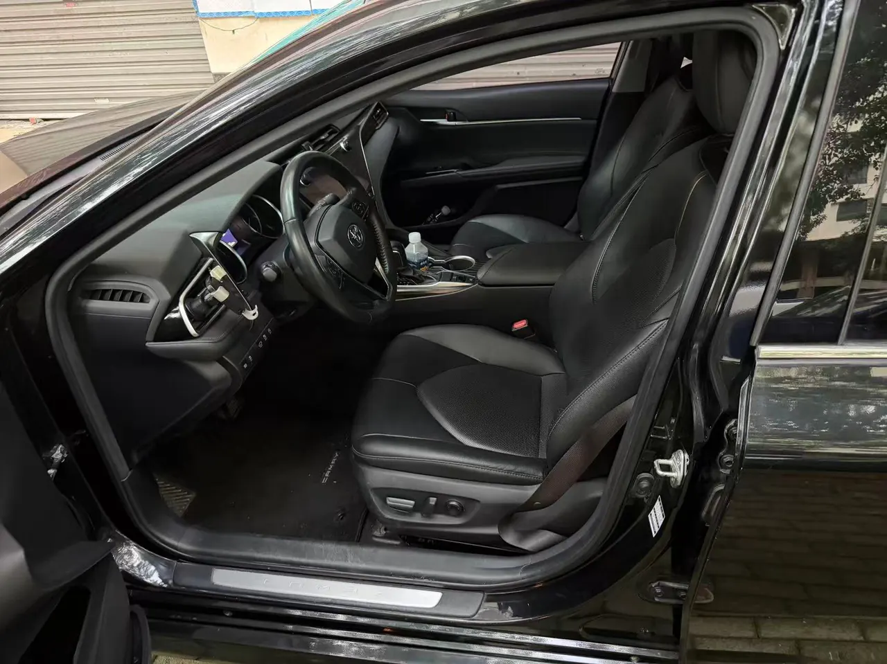 Toyota 2021 Camry 2.0G Stepless Deluxe Edition Automatic Gear 2