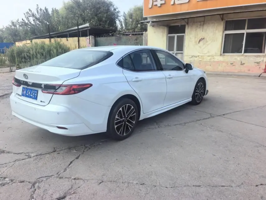 Toyota 2026 Camry Double Engine 2.0HSE Stepless Sports Lite Edition Automatic Gear 3