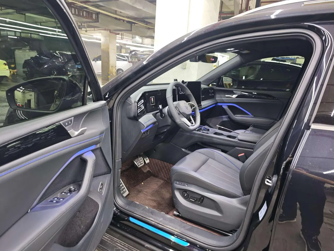 Volkswagen 2026 Tiguan L PRO 2.0TSI 380TSI Front-Wheel-Drive R-Line Prestige Automatic 2