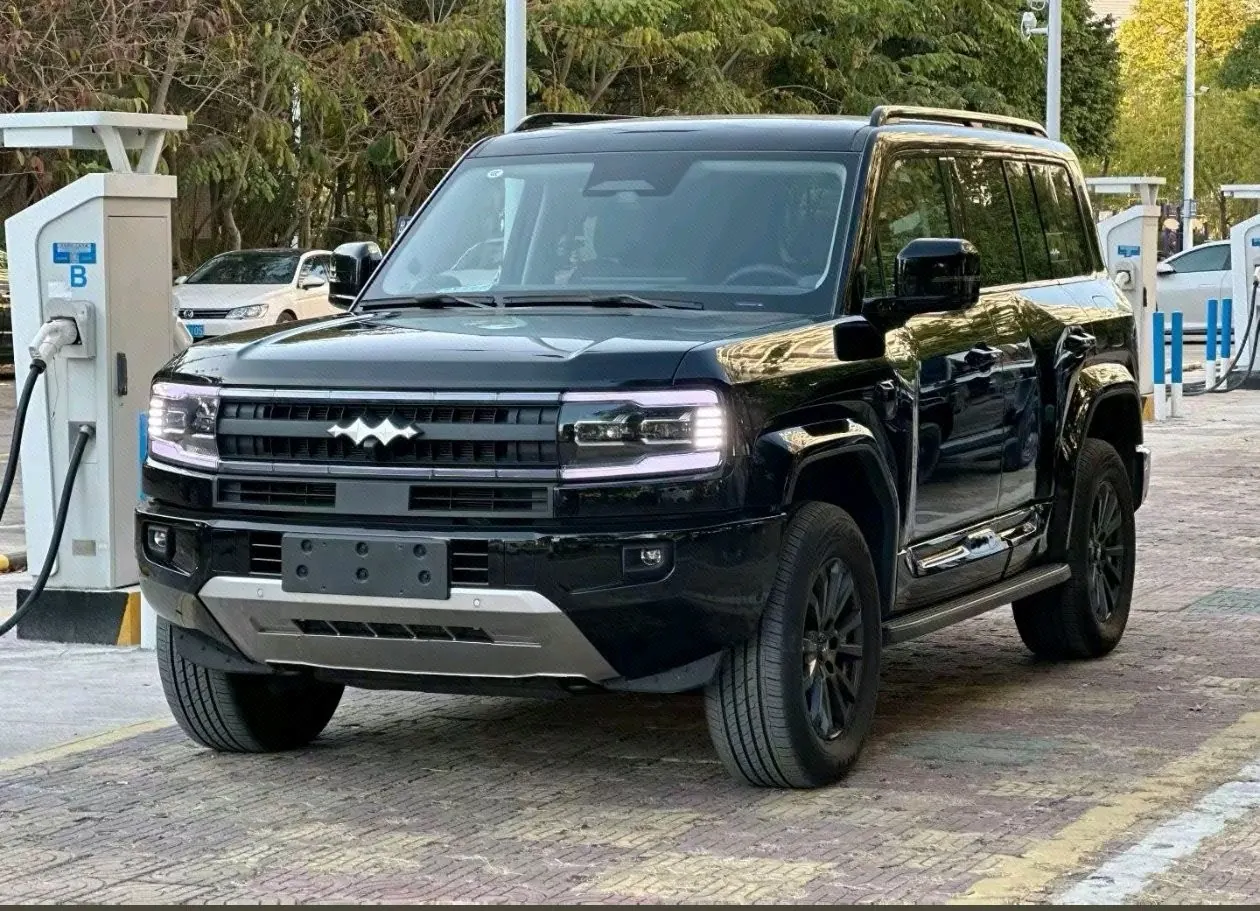 Open image lightbox: FangChengBao 2025 leopard 5 1.5T stepless 210KM cloud chariot god Ultra version automatic gear