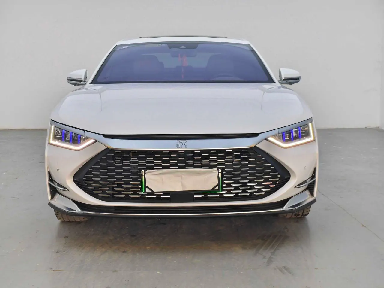 BYD 2020 Han DM 2.0T 4-wheel drive performance version noble automatic gear 2