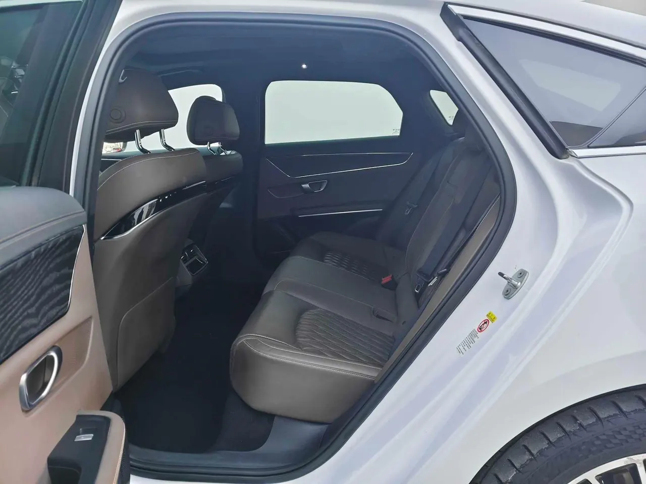BYD 2020 Han DM 2.0T 4-wheel drive performance version noble automatic gear 5
