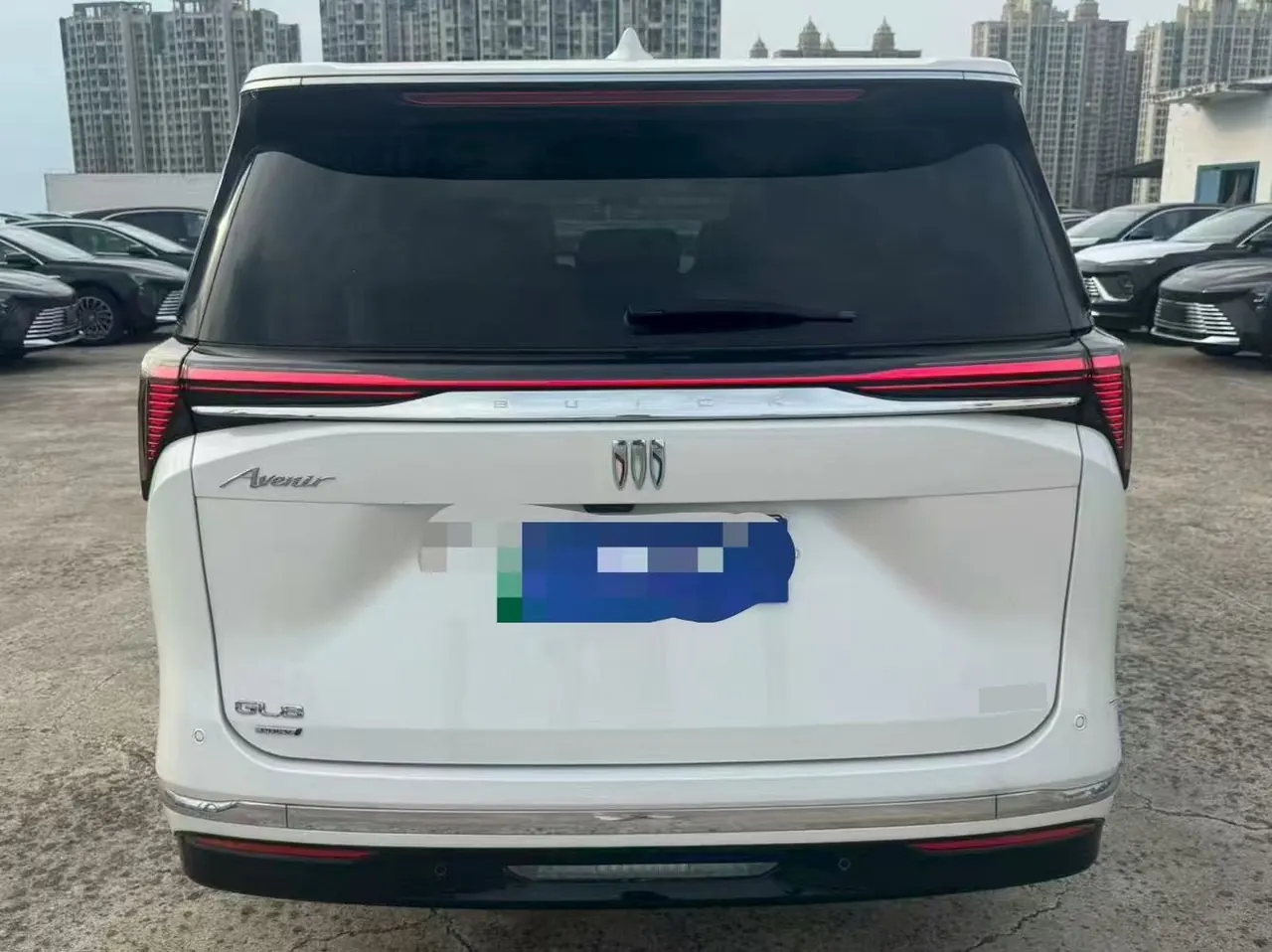 Buick 2025 GL8 ES Lu Zun 48V 2.0T Smart Edition Automatic Gear 8
