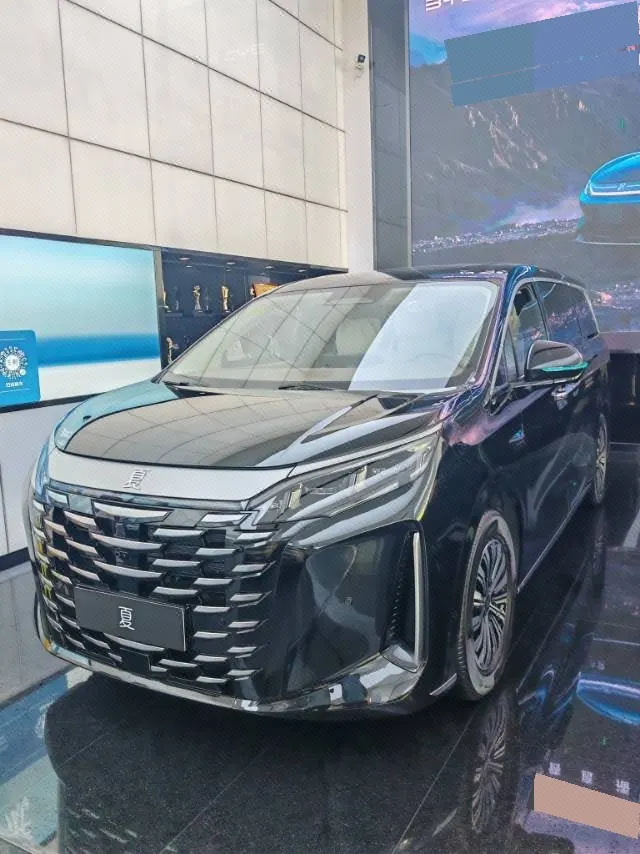 Open image lightbox: BYD 2025 summer DM-i 1.5T stepless 180km excellent automatic gear