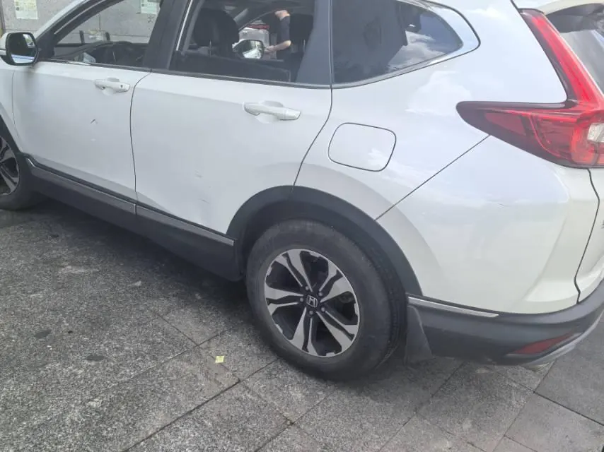Honda 2020 CR-V 1.5T stepless 240TURBO dazzling version two-drive fashion version plus automatic gear 3