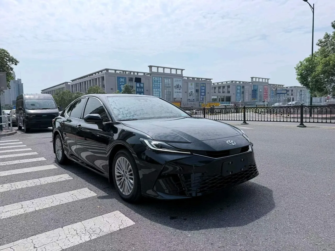 Toyota 2026 Camry 2.0E CVT Elite Automatic 3