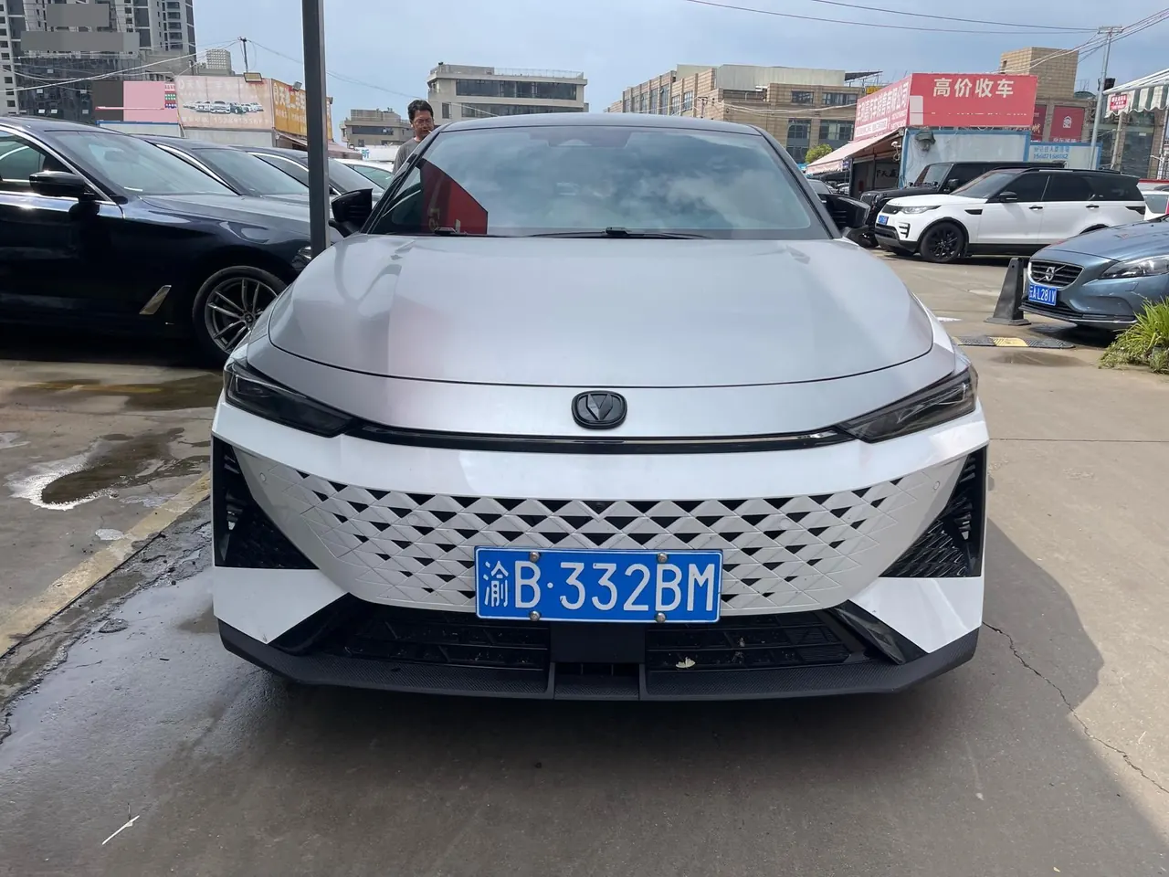 ChangAn 2024 UNI-V 1.5T Prestige Automatic 2