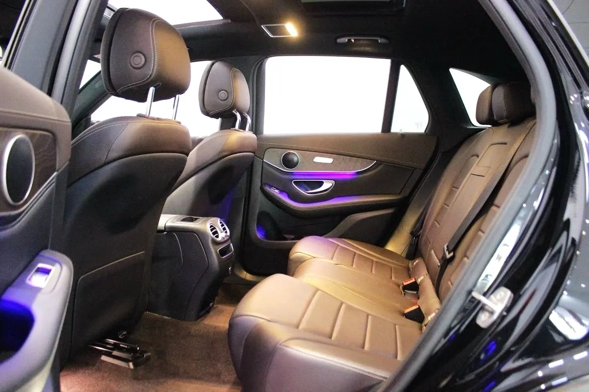 Mercedes Benz 2020 GLC 260 L 4MATIC 2.0T Luxury Automatic 3