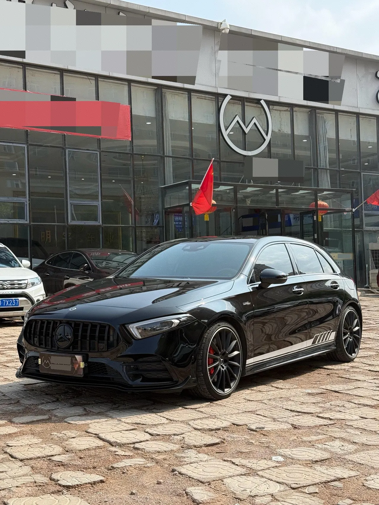 打开图片灯箱:Mercedes Benz Class A AMG (Imported) 2020 A 35 AMG 4MATIC 2.0T Automatic Gear