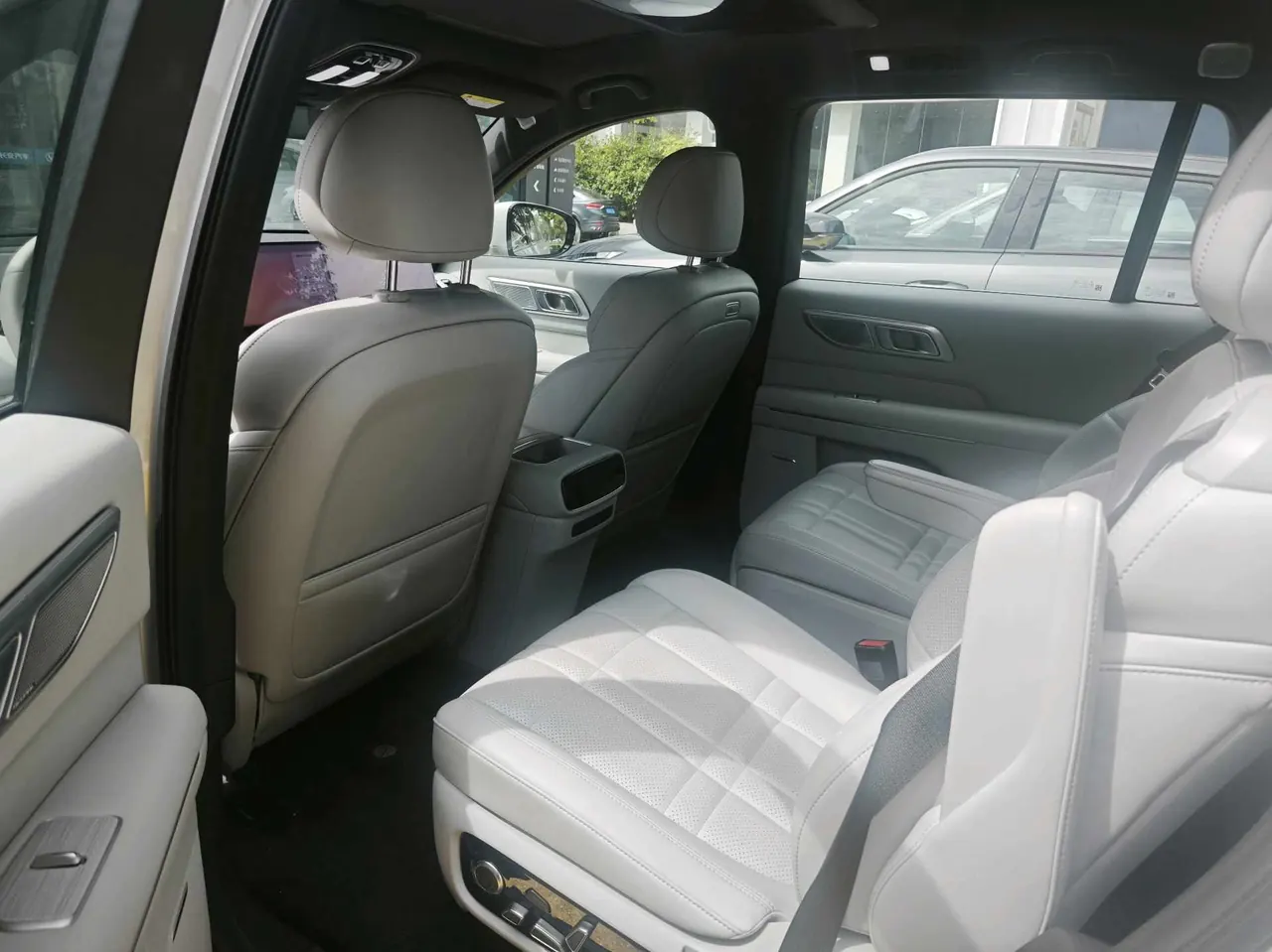 ChangAn Deepal 2025 S09 Rear Drive Ultra Automatic Gear 4