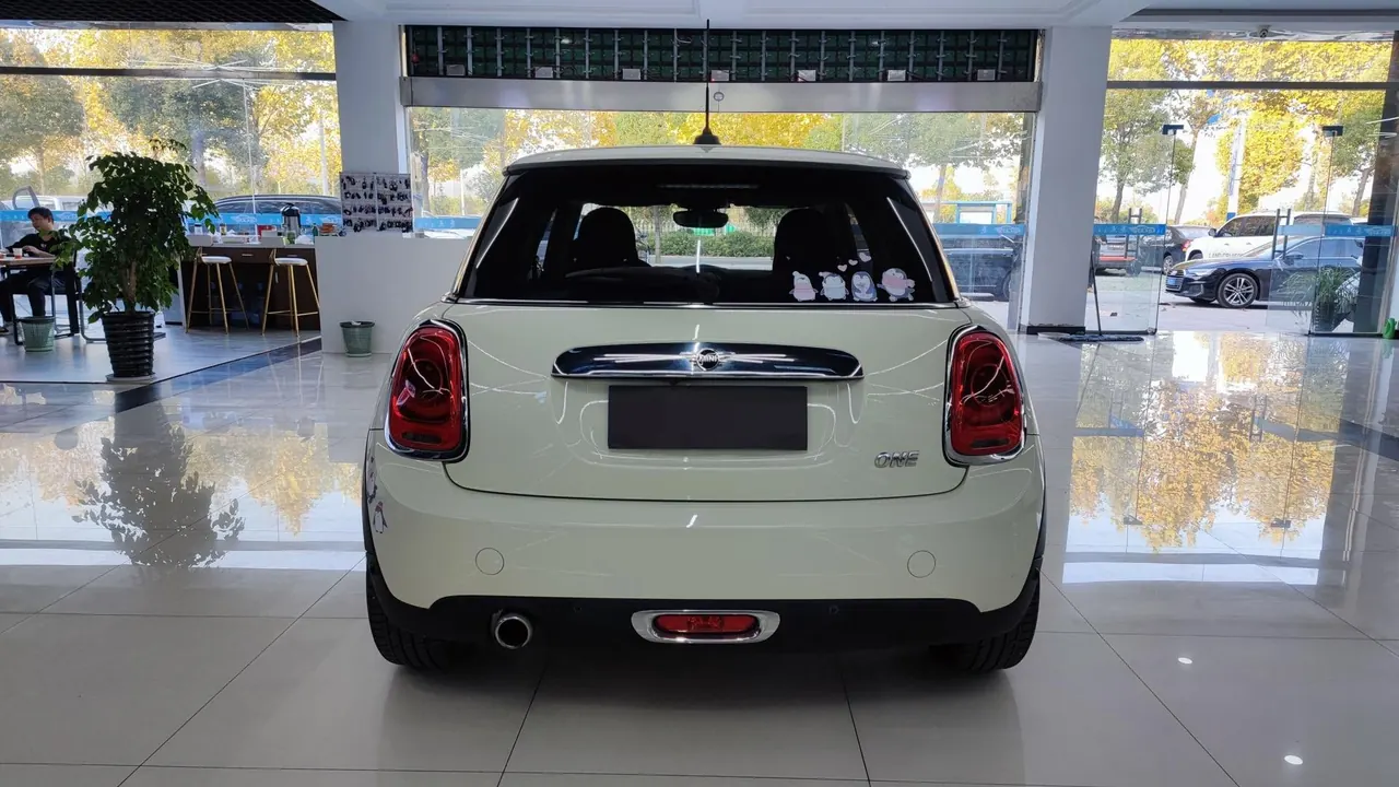 MINI Mini 5-Door (Imported) 2020 Mini One 1.5T Automatic Gear 6