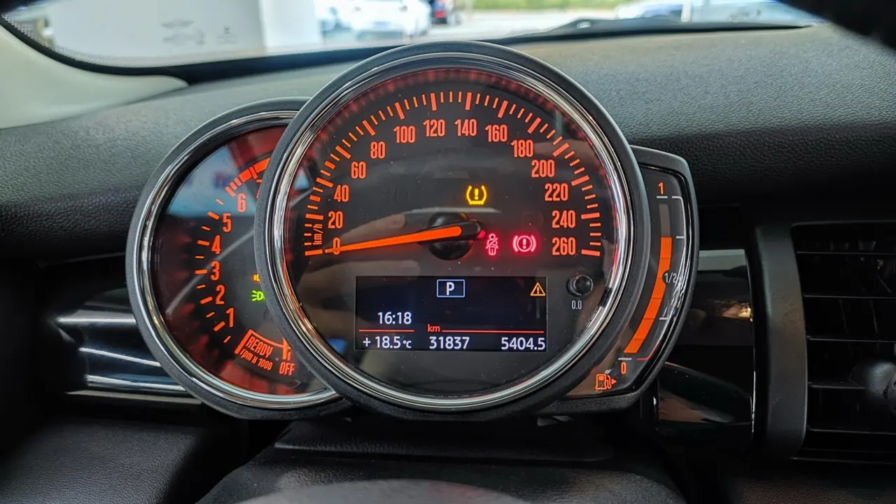 MINI Mini 5-Door (Imported) 2020 Mini One 1.5T Automatic Gear 8