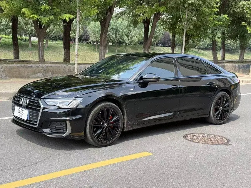 Open image lightbox: Audi 2020 A6L 2.0TFSI 45TFSI Quattro Selected Dynamic Automatic