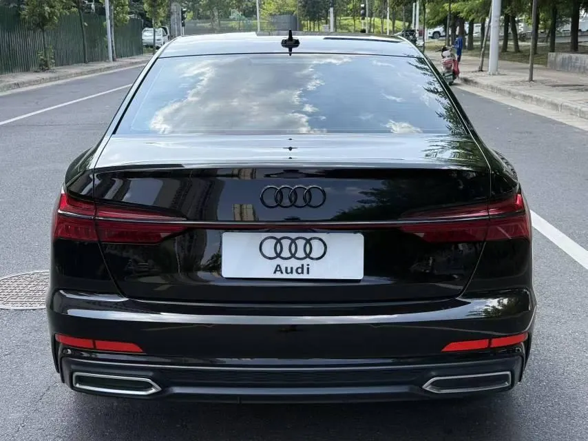 Audi 2020 A6L 2.0TFSI 45TFSI Quattro Selected Dynamic Automatic 8