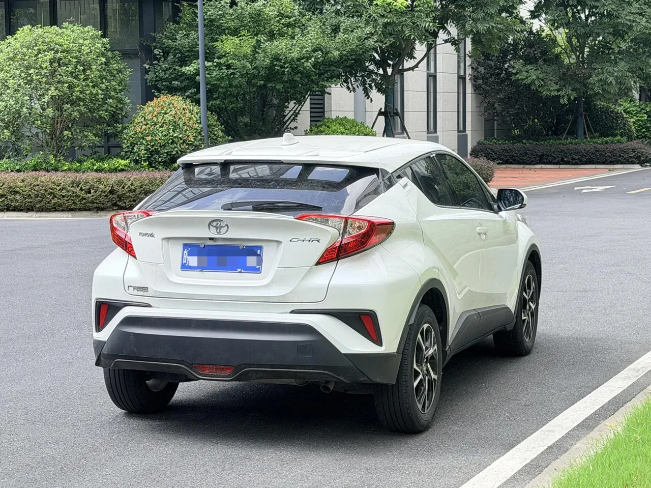 Toyota 2020 C- HR 2.0 stepless leading version of automatic gear 4