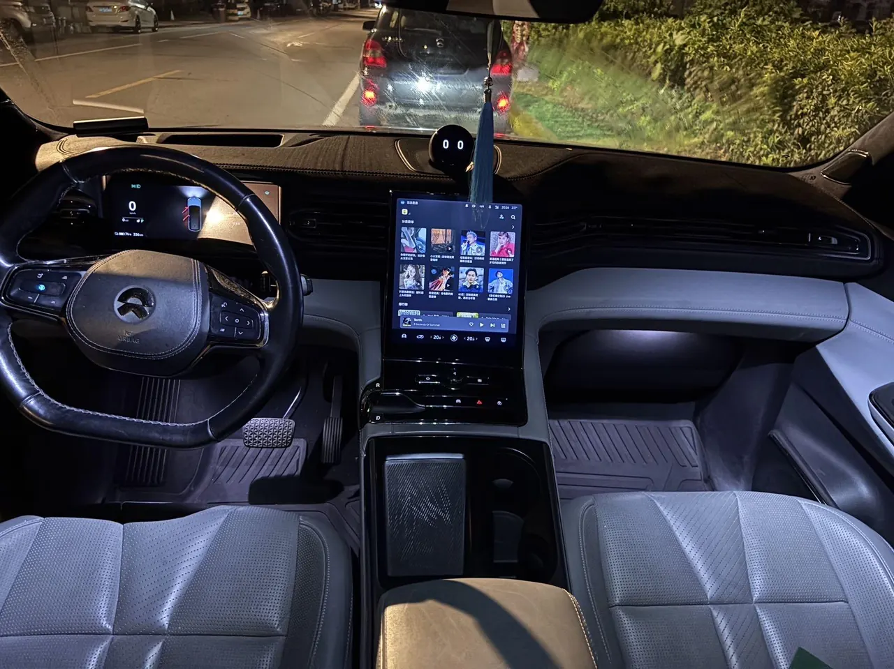 NIO 2020 ES8 Signature Edition 450KM 7-seat Edition Automatic Gear 8