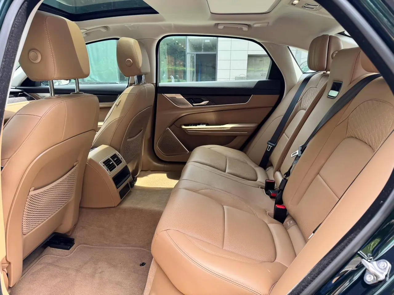 Jaguar 2024 XFL 2.0T P 12500.00g Drive Enjoy Deluxe Edition Automatic Gear 15