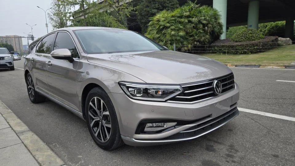 Volkswagen 2020 Magotan 2.0TSI 330TSI Leading Automatic 3