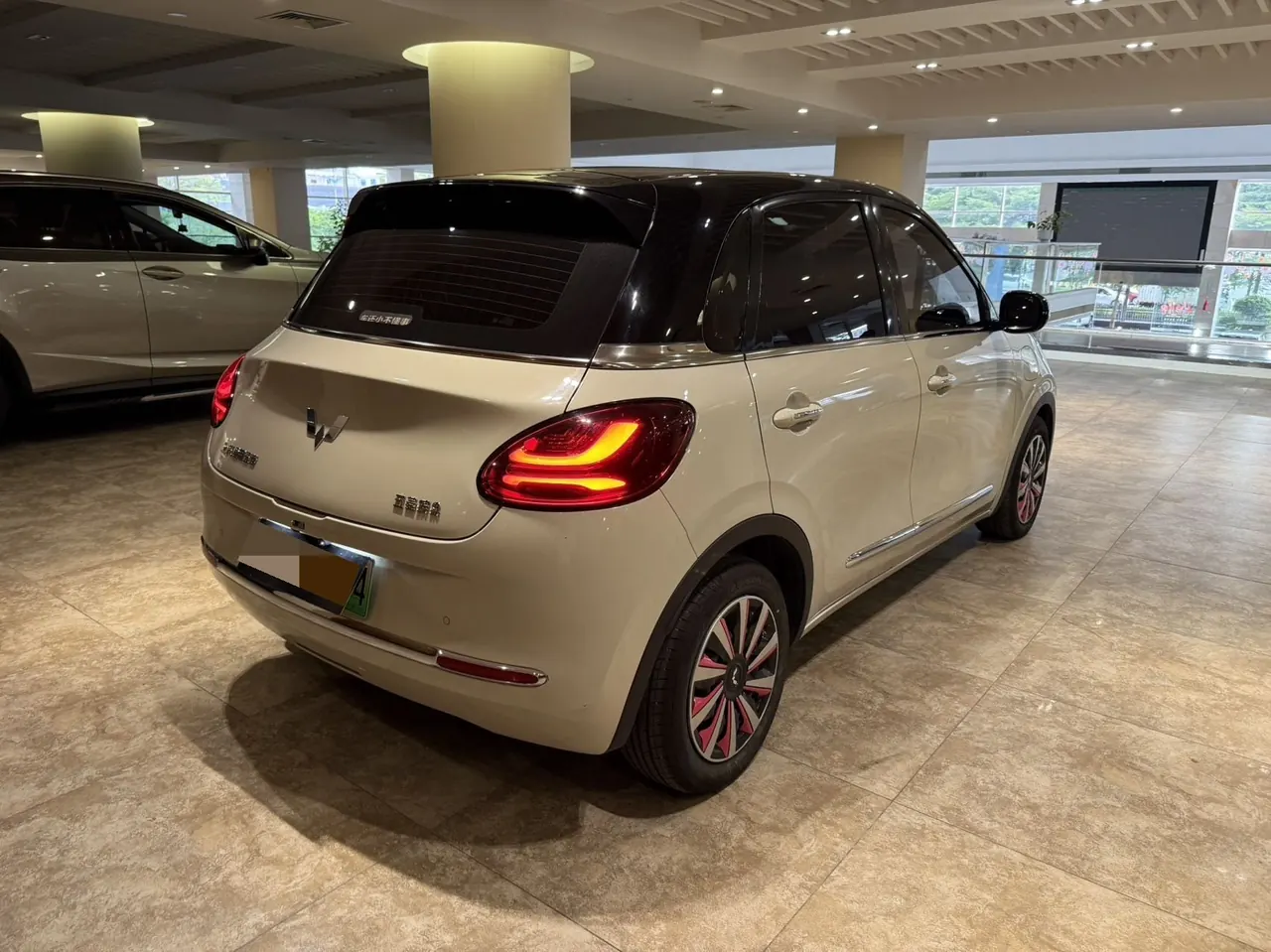 WuLing 2024 Plantronics 333km Enjoy Automatic Gear 5