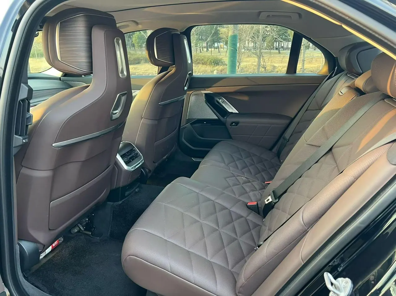 BMW 7 Series (Imported) 2023 740Li 48V 3.0T Leading M Sports Suit Automatic Gear 3