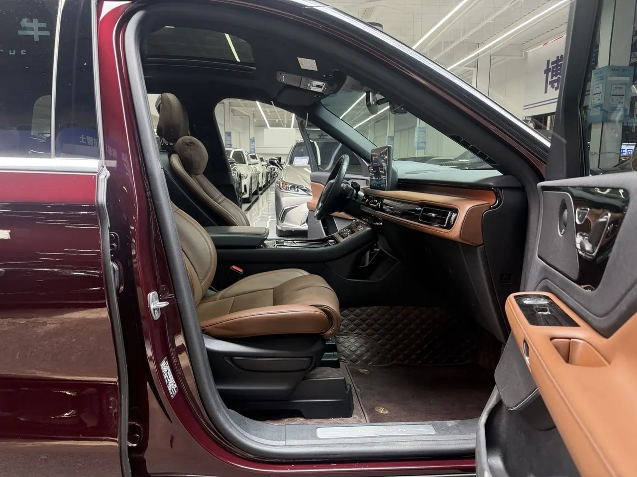 Lincoln 2021 Aviator 3.0T V6 Four-wheel Drive Elegant Edition Automatic Gear 14
