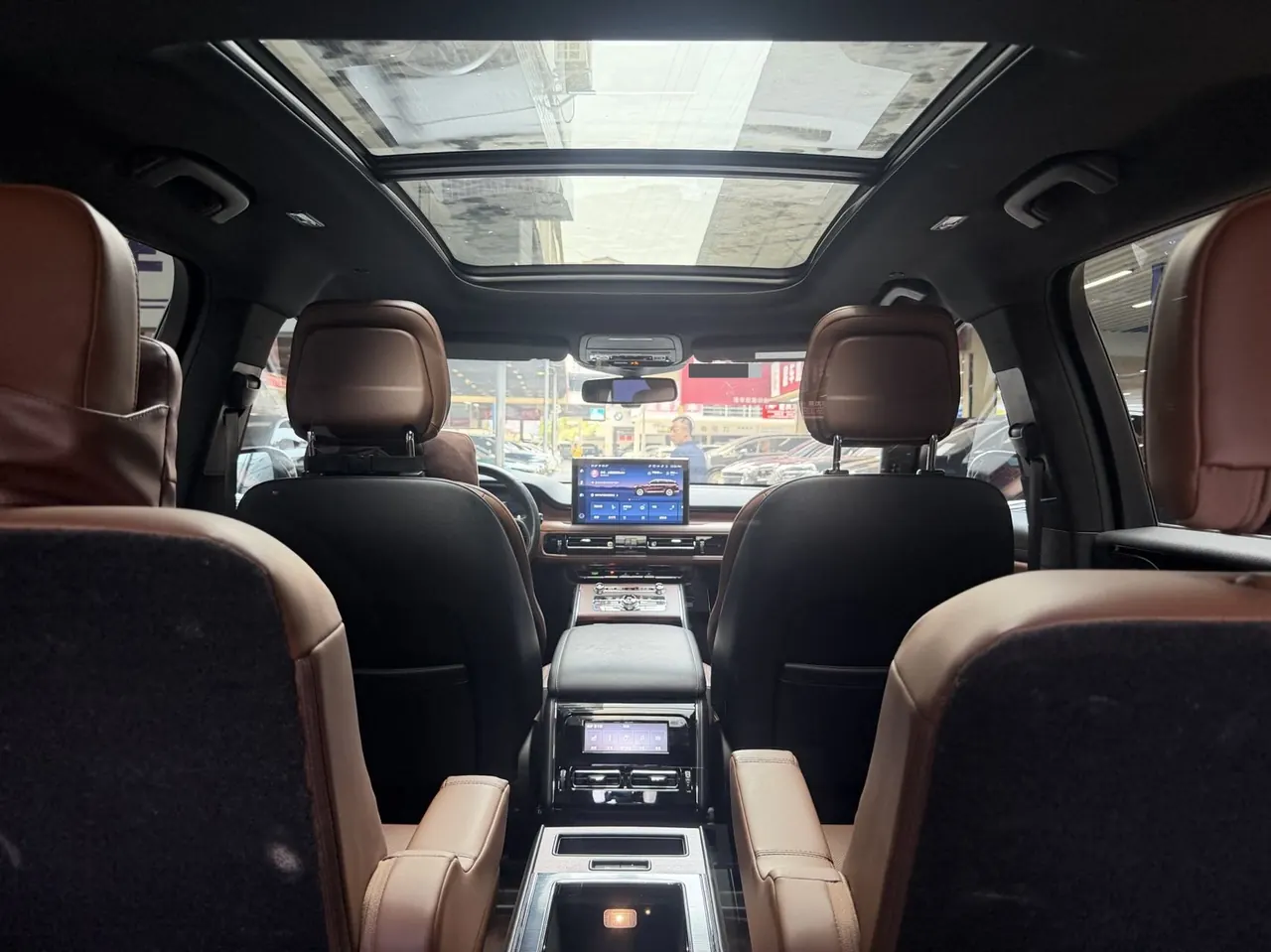 Lincoln 2021 Aviator 3.0T V6 Four-wheel Drive Elegant Edition Automatic Gear 18