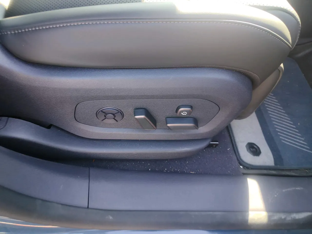 Nissan 2026 NX 8 650 Max Automatic 12