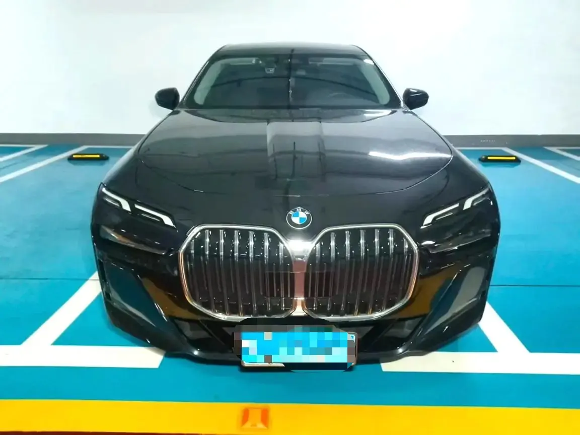 BMW 7 Series (Imported) 2023 735Li 48V 3.0T M Sports Suit Automatic Gear 2