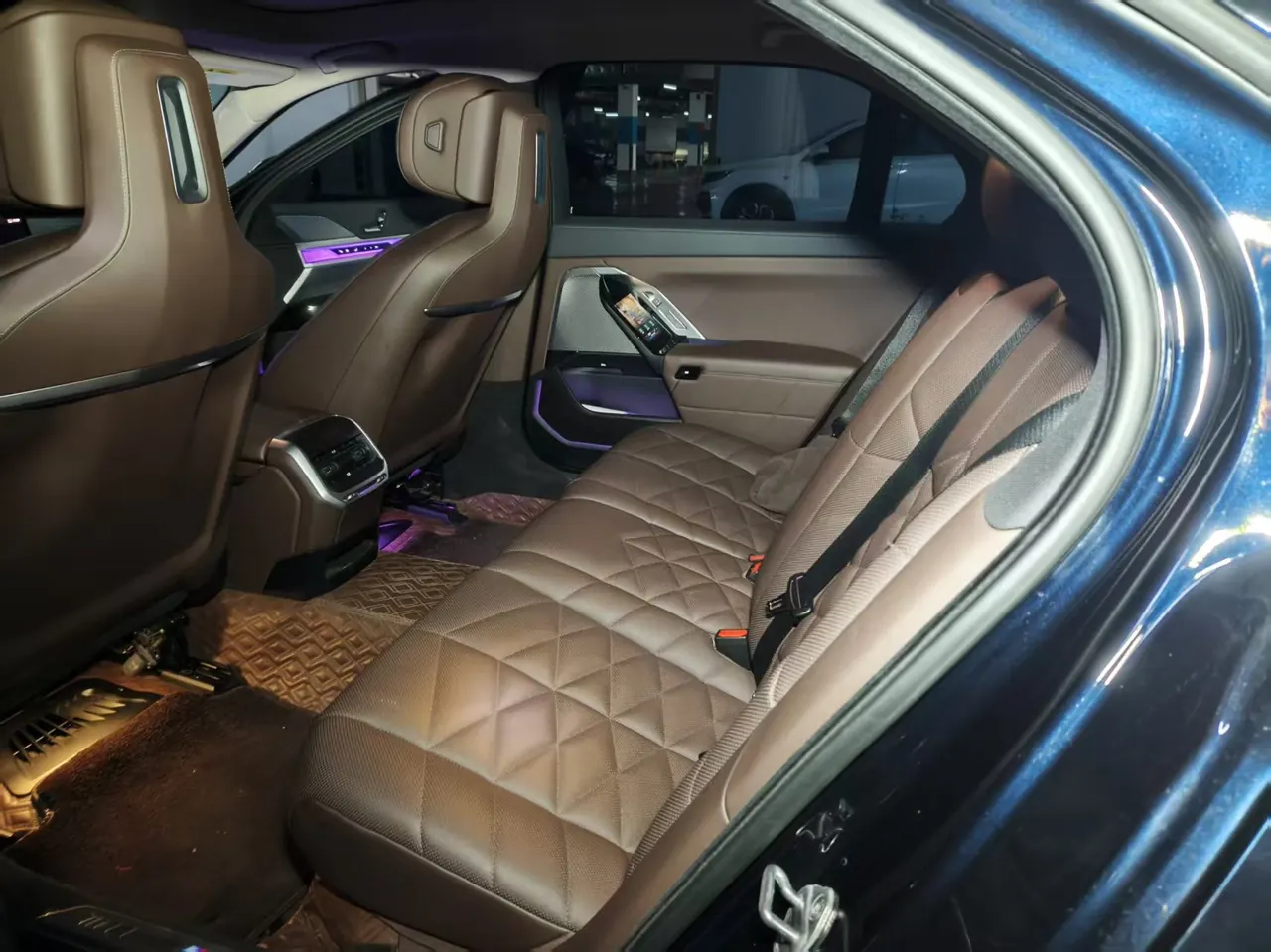 BMW 7 Series (Imported) 2023 735Li 48V 3.0T M Sports Suit Automatic Gear 5