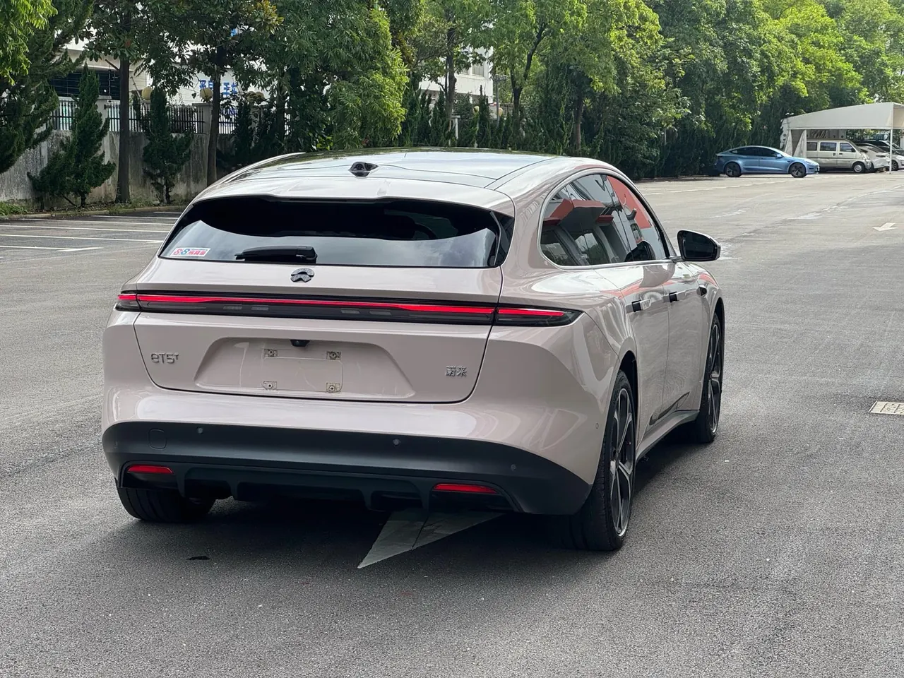 NIO 2024 ET5T 75kWh Touring automatic 9