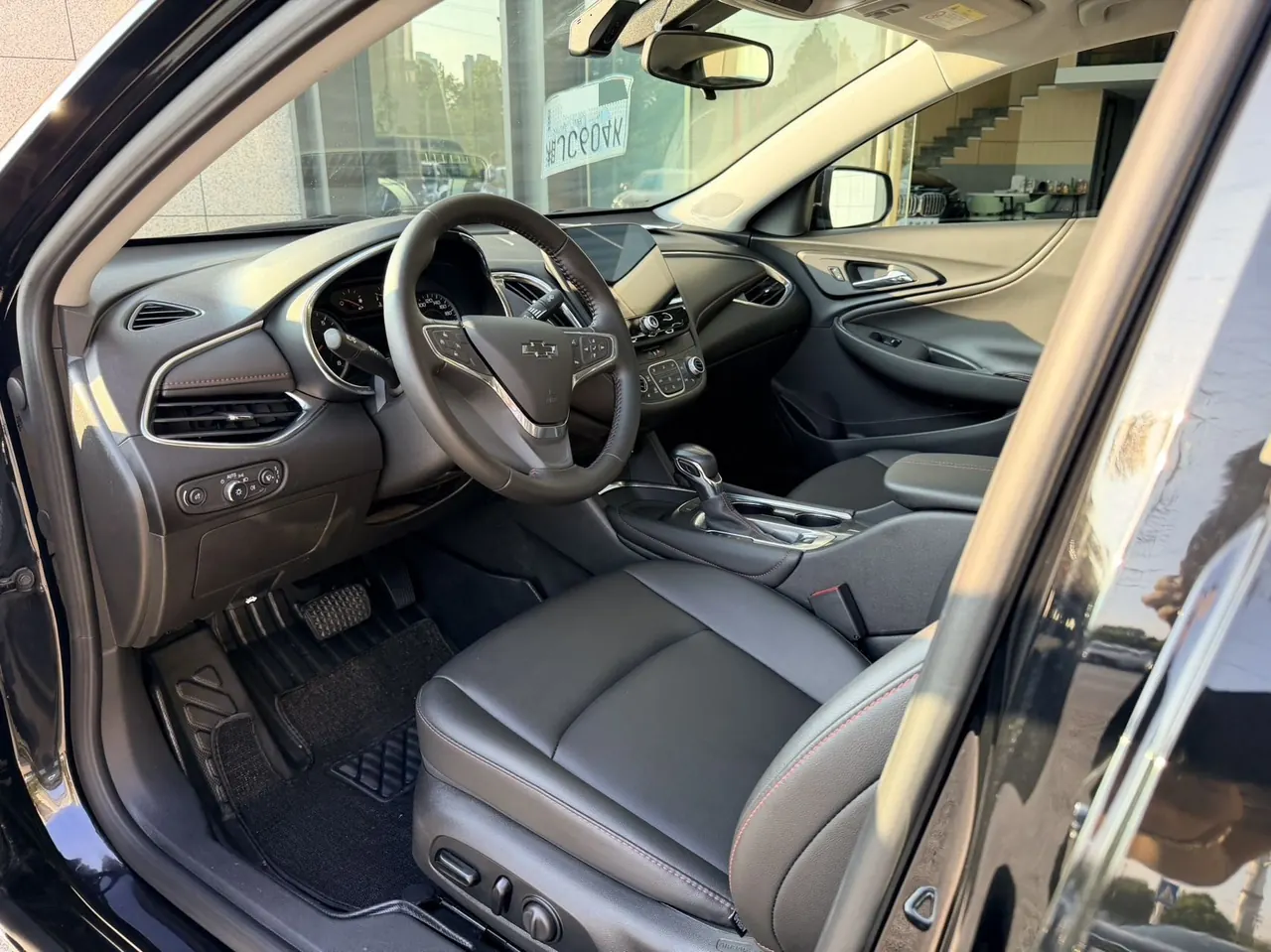 Chevrolet 2023 Mai Rui Bao XL 2.0T Redline Sharp Edition Automatic Gear 2