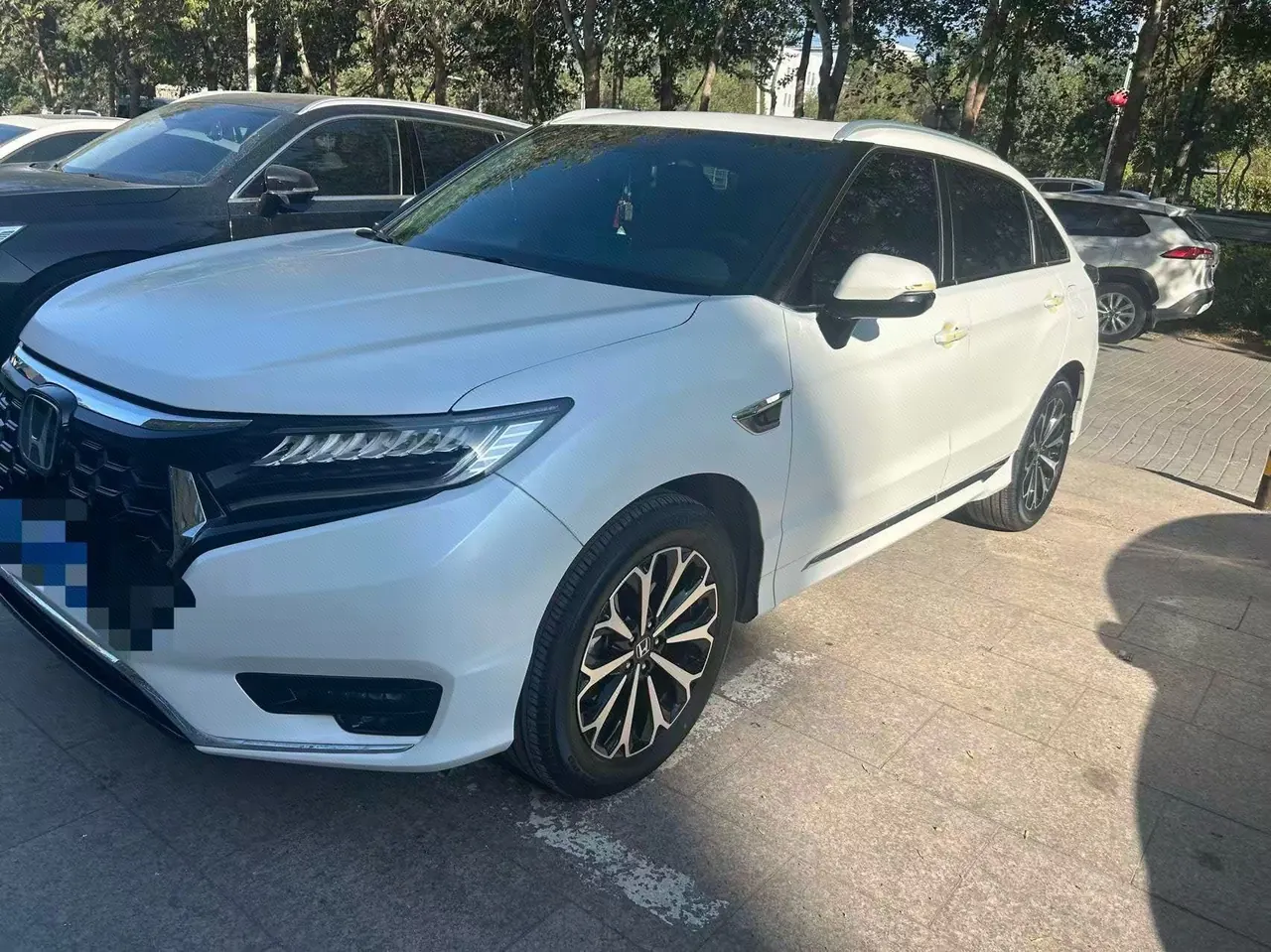 Open image lightbox: Honda 2023 UR-V 2.0T 370TURBO two-drive elegant version of automatic gear
