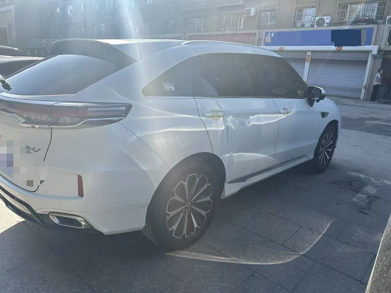 Honda 2023 UR-V 2.0T 370TURBO two-drive elegant version of automatic gear 5