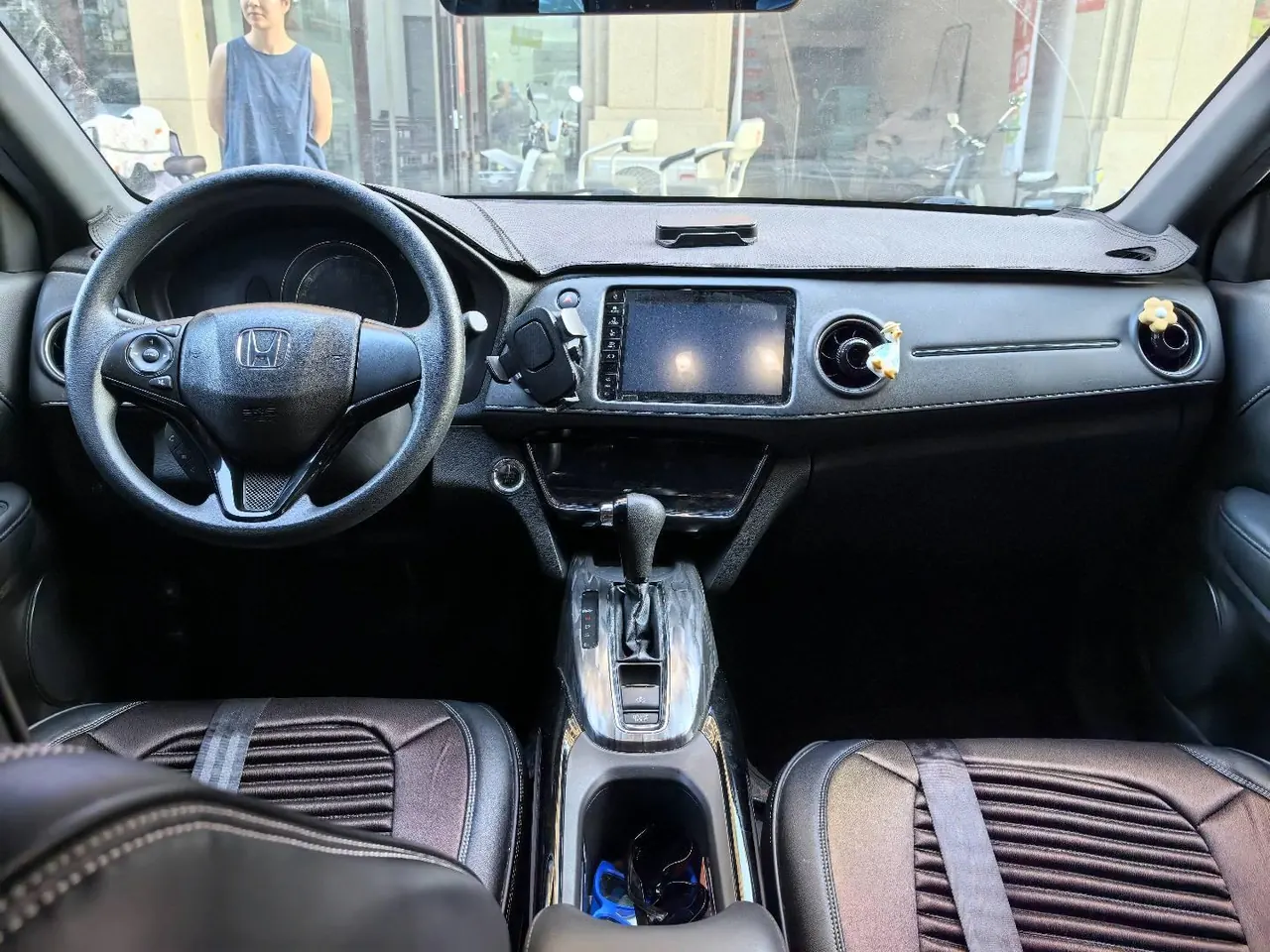 Honda 2020 XR-V 1.5T stepless 220TURBO deluxe automatic gear 4