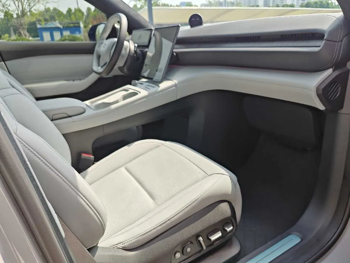 NIO 2024 ES6 75kWh automatic gear 8