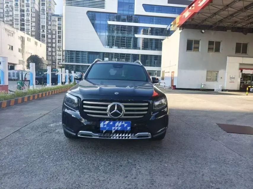 Mercedes Benz 2024 GLB 200 1.3T Dynamic Automatic 3