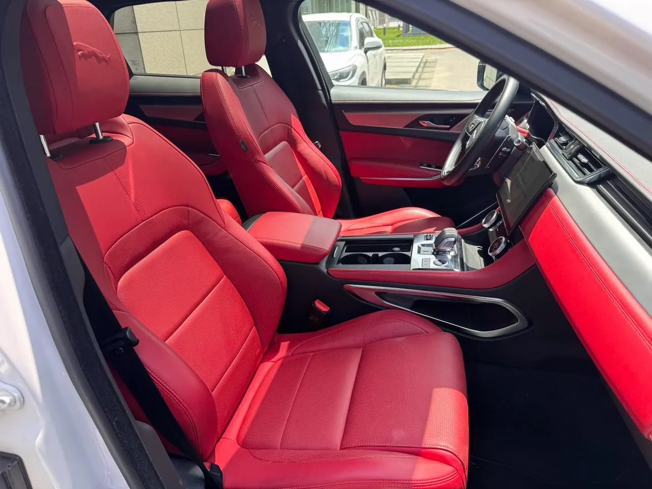 Jaguar F-PACE (Imported) 2024 F-PACE 2.0T P250 R-Dynamic SE Automatic Gear 18