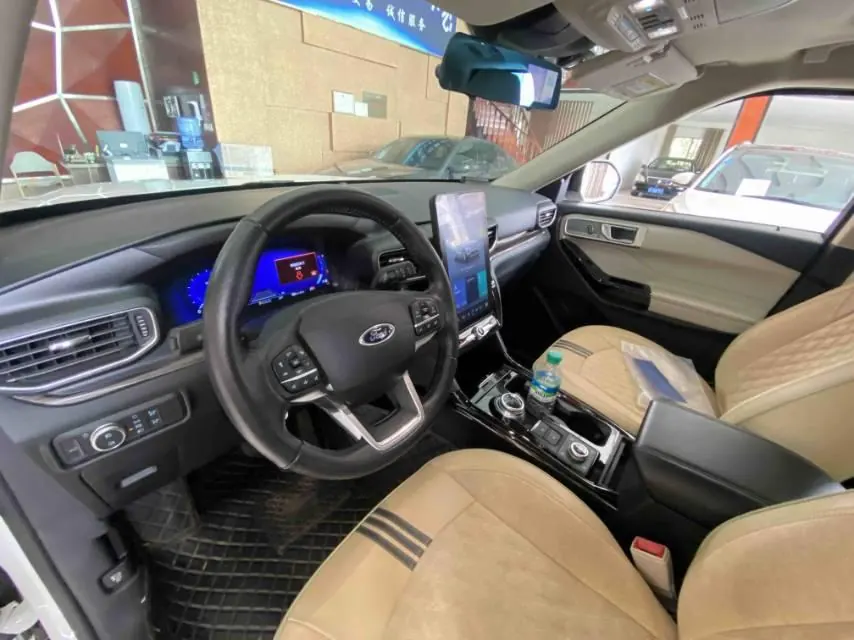 Ford 2020 Explorer 2.3T EcoBoost 285 Four-wheel Drive Titanium Edition 6-seat Automatic Gear 5
