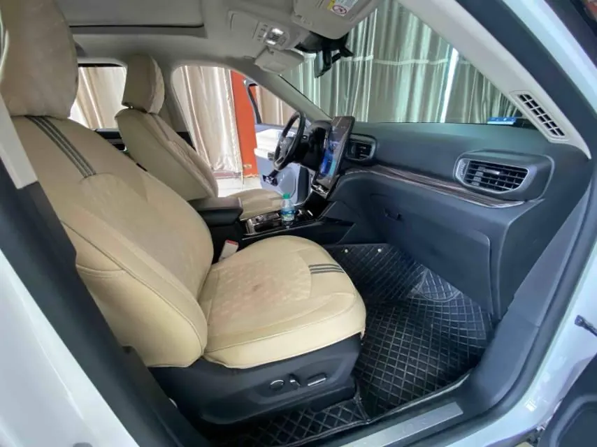 Ford 2020 Explorer 2.3T EcoBoost 285 Four-wheel Drive Titanium Edition 6-seat Automatic Gear 7