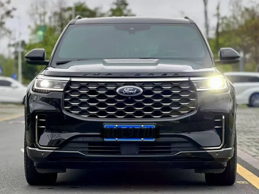 Ford 2020 explorer 2.3T EcoBoost 285 four-wheel drive sports version ST-LINE6 seat automatic gear 2