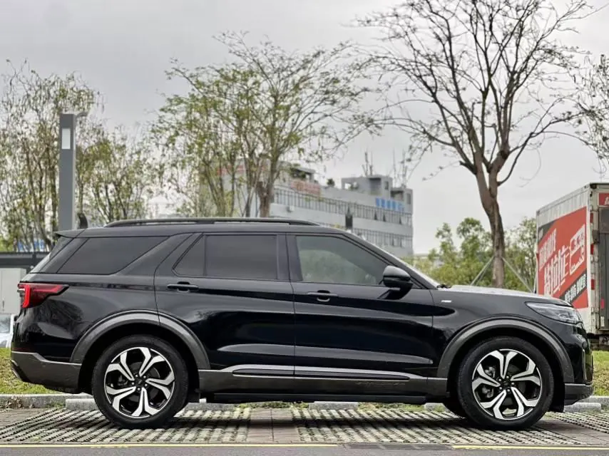 Ford 2020 explorer 2.3T EcoBoost 285 four-wheel drive sports version ST-LINE6 seat automatic gear 6