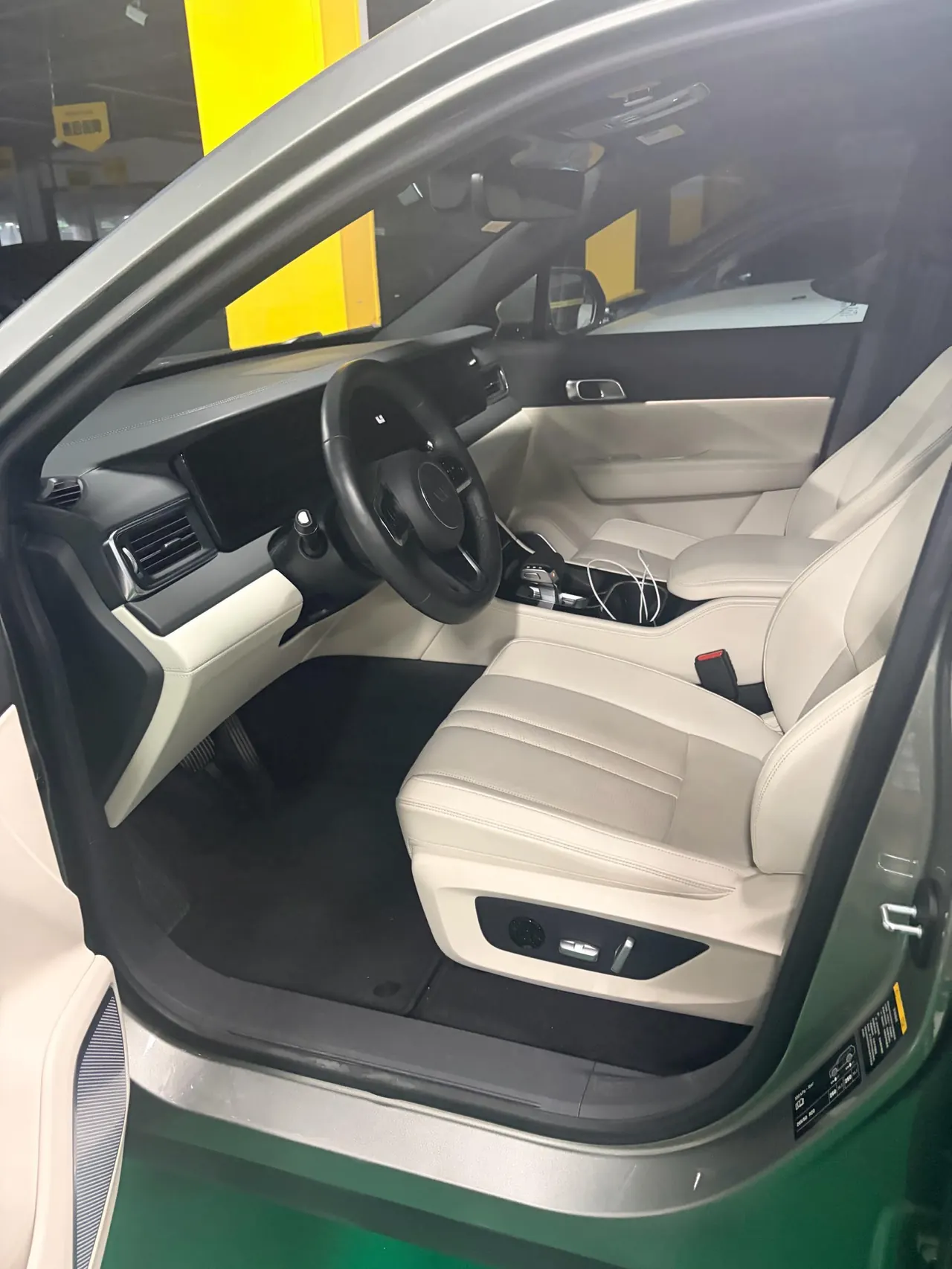 Li 2020 ONE 1.2T extended range 7-seat automatic gear 2