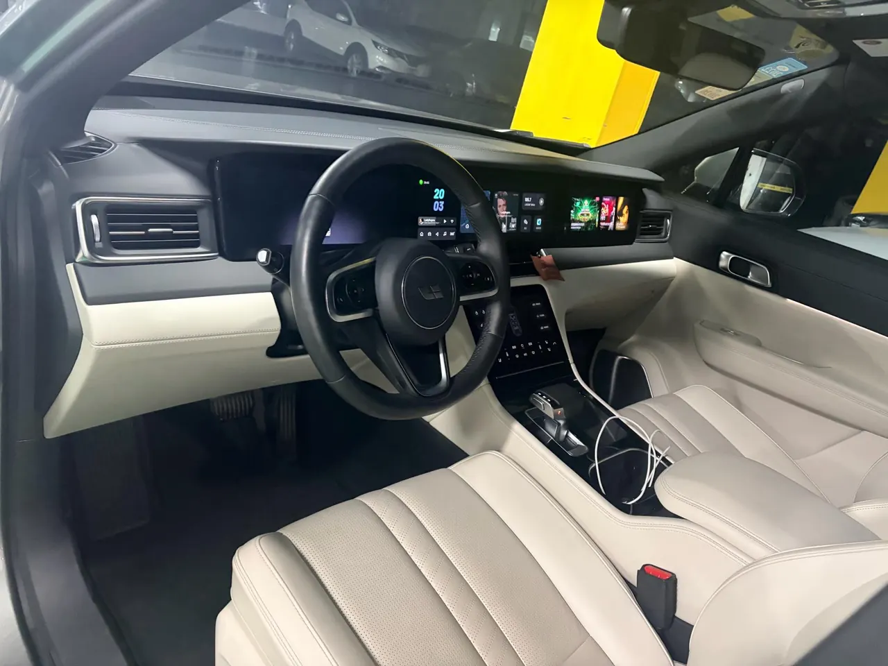 Li 2020 ONE 1.2T extended range 7-seat automatic gear 3